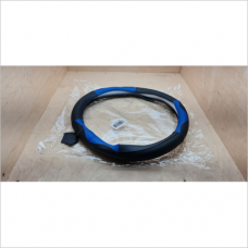 Чехол руля кожа черный с голубой вставкой M Y19-108
